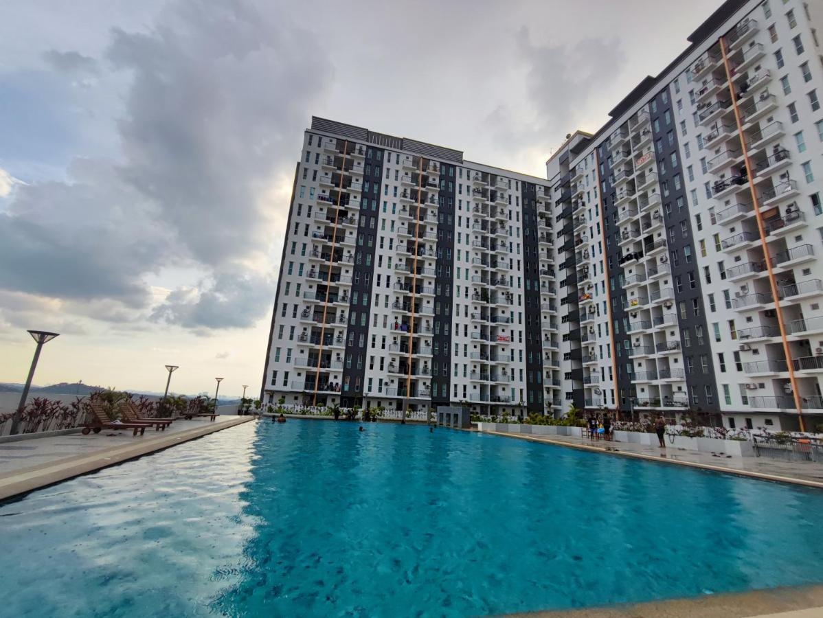 Homestay Semenyih 3 Bedroom Apartment By Kasyaf Exteriör bild