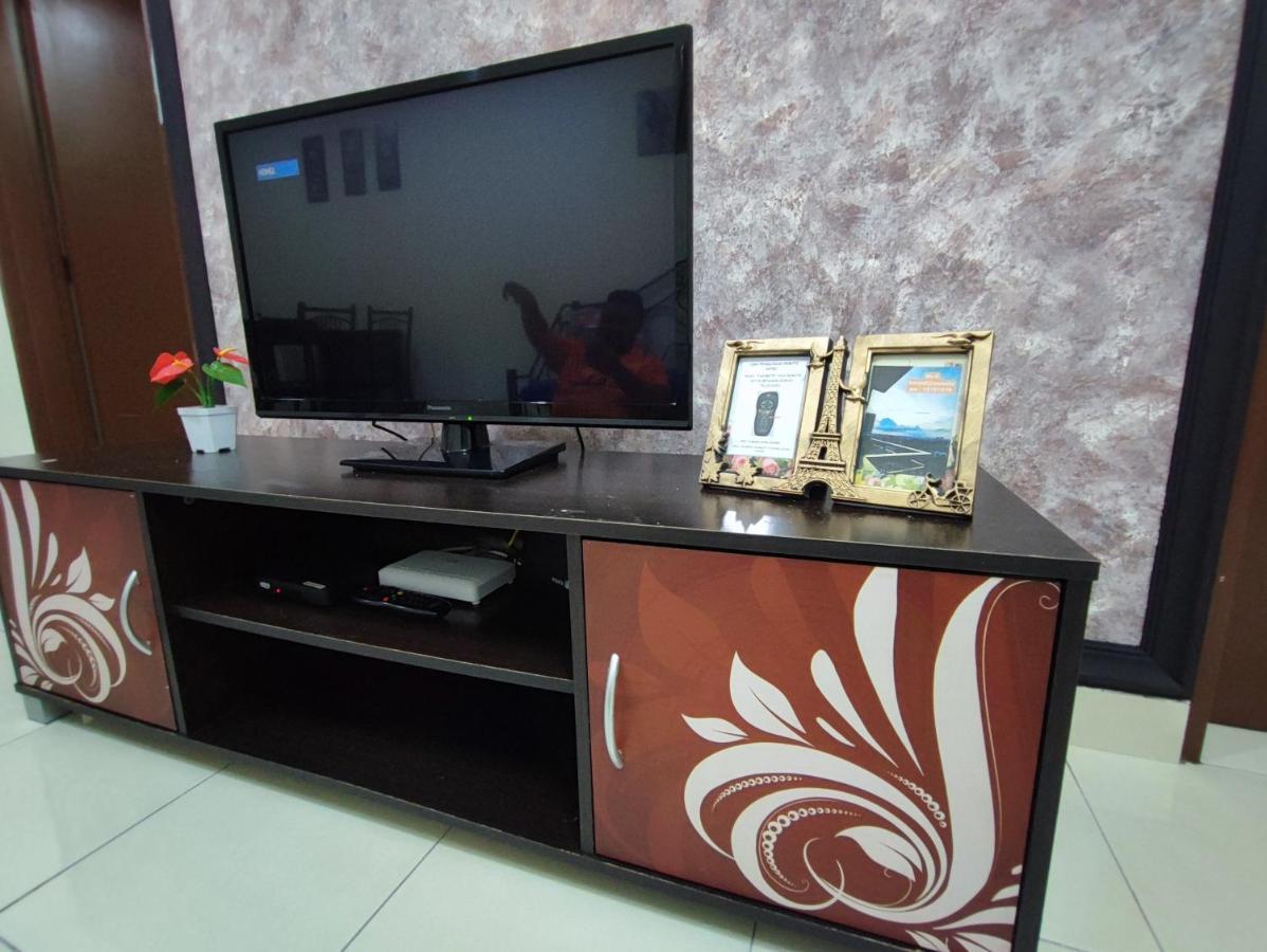 Homestay Semenyih 3 Bedroom Apartment By Kasyaf Exteriör bild