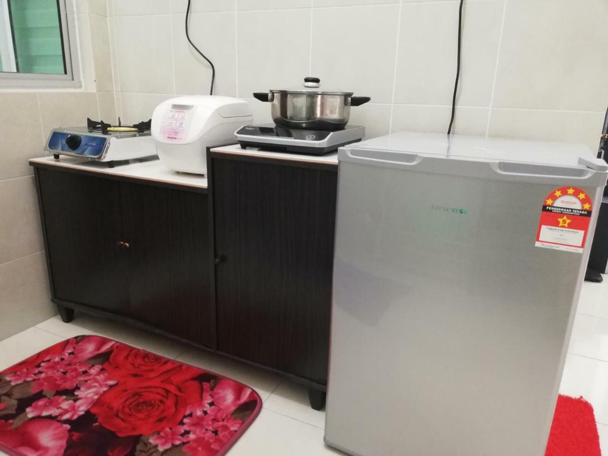 Homestay Semenyih 3 Bedroom Apartment By Kasyaf Exteriör bild